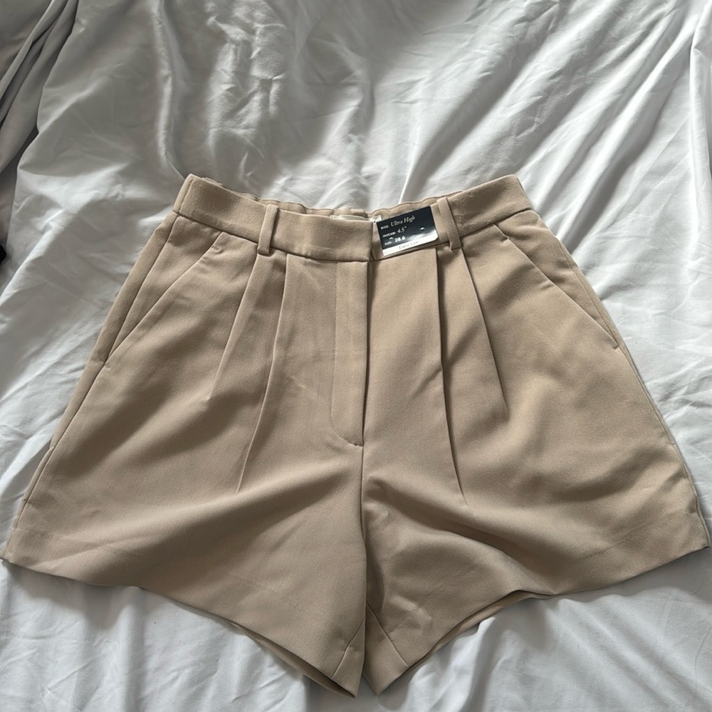 NWT Abercrombie Curve Love Tailored Shorts